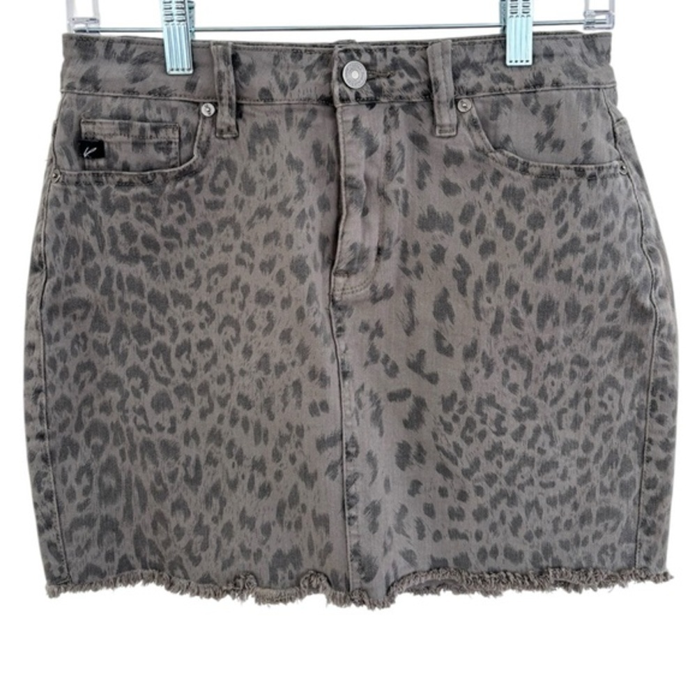 KanCan Gray Leopard Print Mini Skirt
